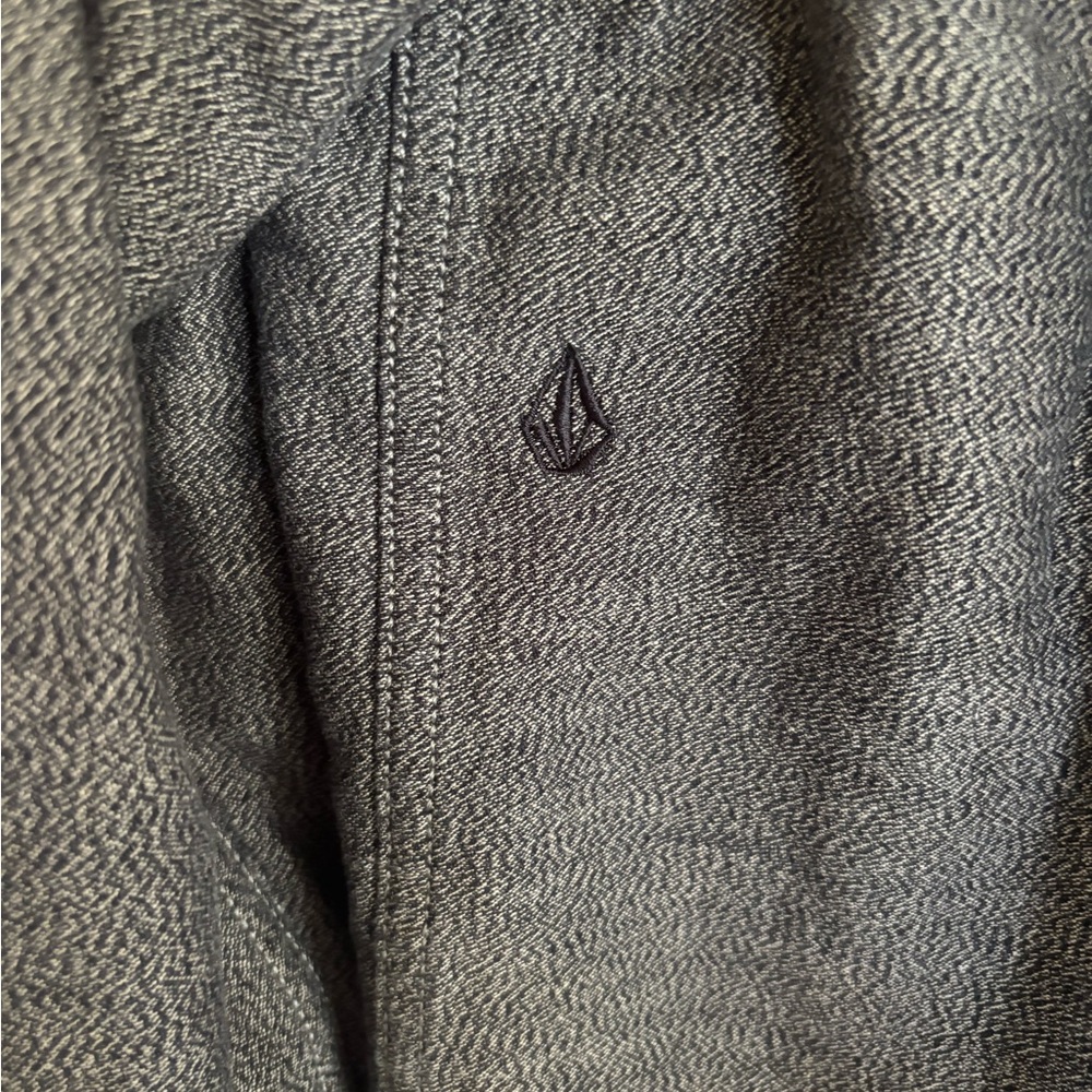Volcom Men's grey Button-Front Shirt Jacket - Picture 2 of 4